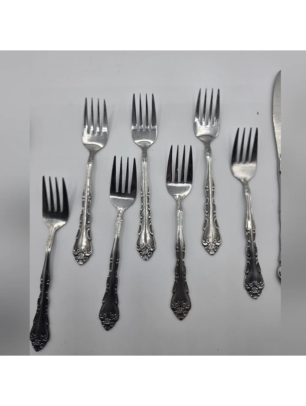 Sears knives salad